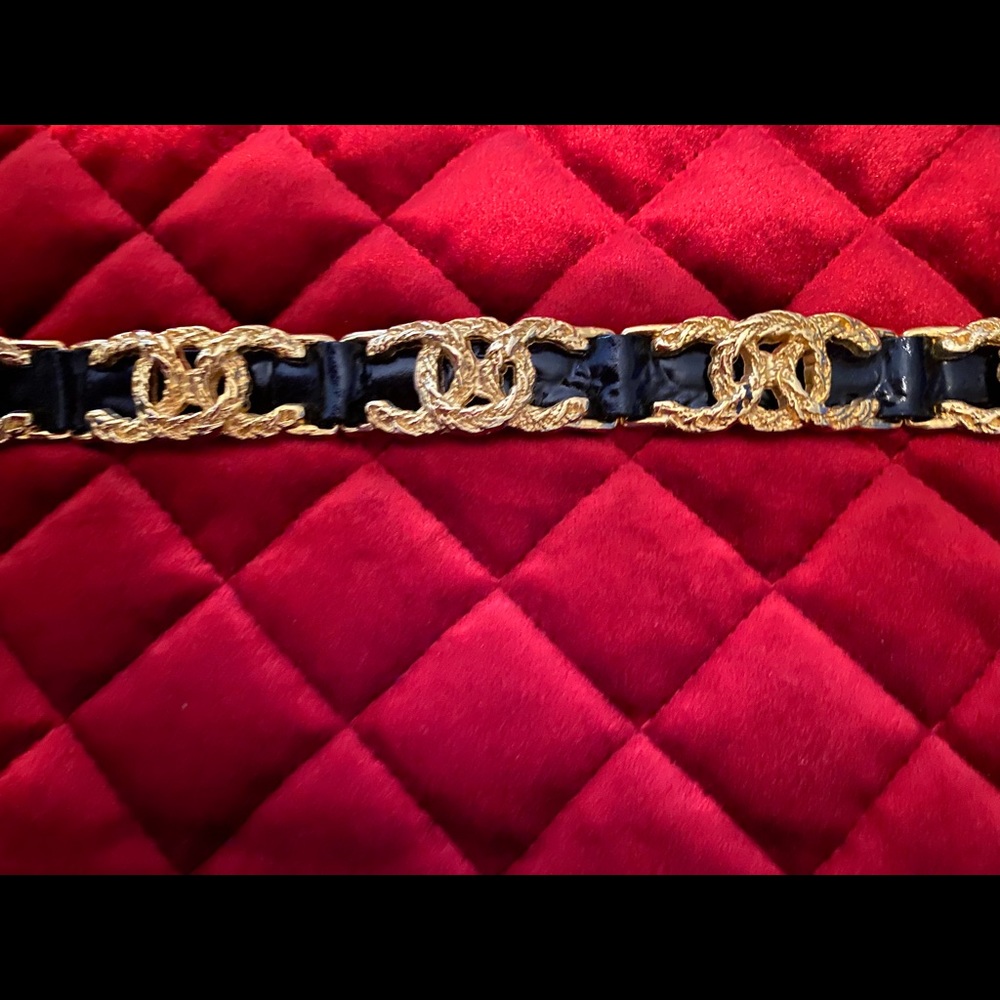 Chanel like belt